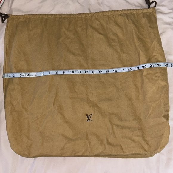 LV dustbag with drawstring closure - Picture 6 of 6